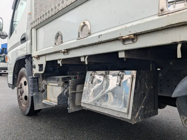 三菱 キャンター TPG-FBA50(2WD)の写真22