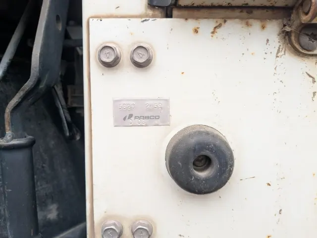 三菱 キャンター TPG-FBA50(2WD)の写真28