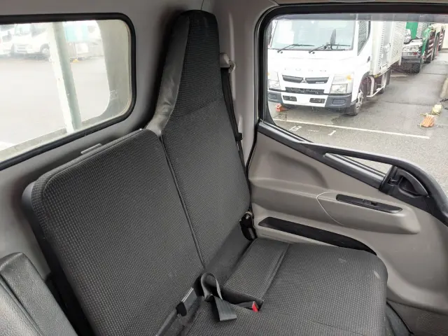 三菱 キャンター TPG-FBA50(2WD)の写真39
