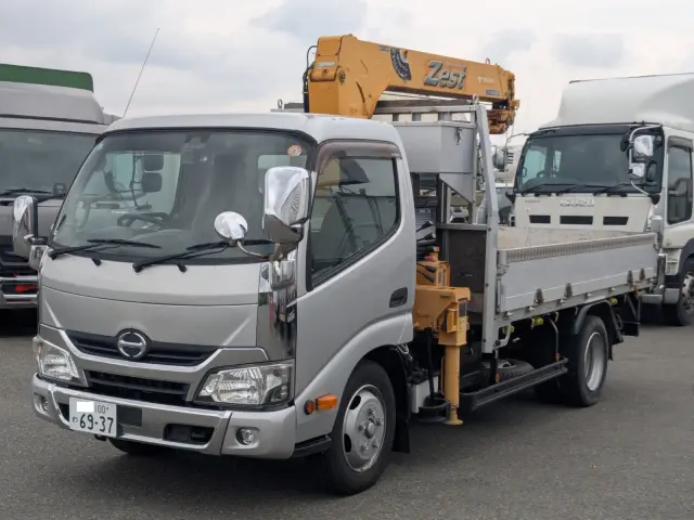 日野 デュトロ TPG-XZU655M(2WD)の写真1