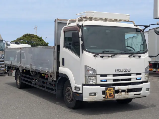 いすゞ フォワード LKG-FTR90S2(2WD)の写真3