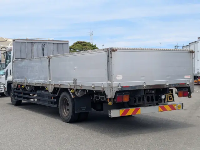 いすゞ フォワード LKG-FTR90S2(2WD)の写真5