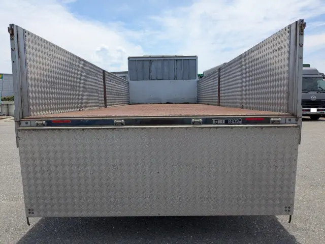 いすゞ フォワード LKG-FTR90S2(2WD)の写真9