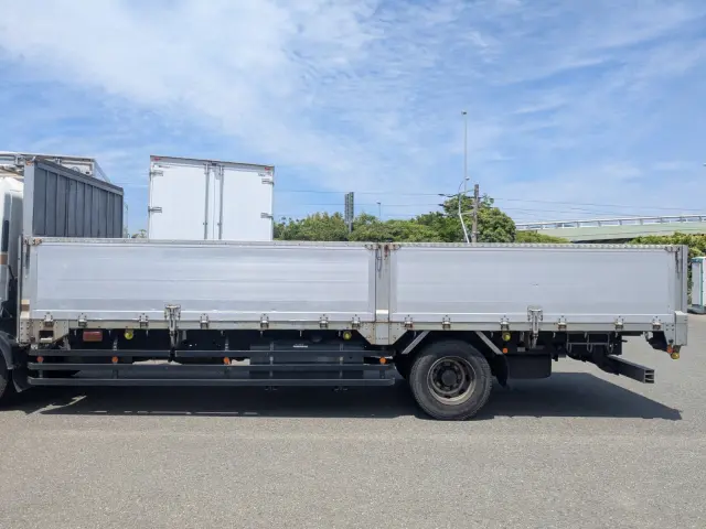 いすゞ フォワード LKG-FTR90S2(2WD)の写真18