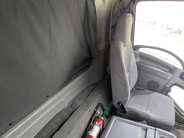 いすゞ フォワード LKG-FTR90S2(2WD)の写真27
