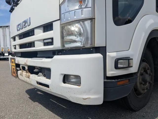 いすゞ フォワード LKG-FTR90S2(2WD)の写真47