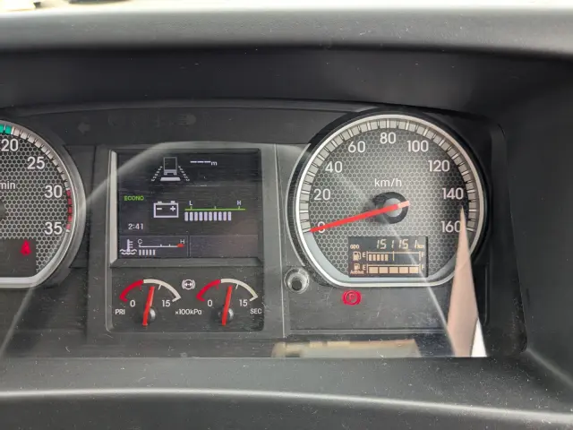 UD コンドル 2RG-BRR90T2(2WD)の写真11