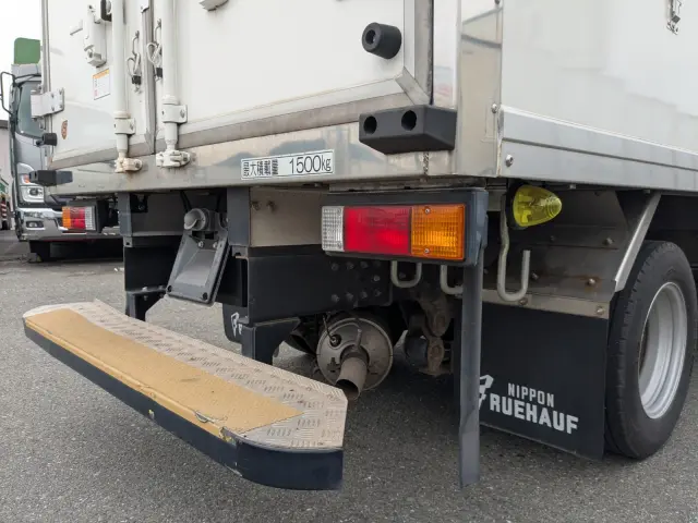 三菱 キャンター 2TG-FBA00(2WD)の写真8