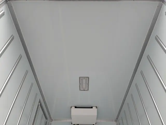 三菱 キャンター 2TG-FBA00(2WD)の写真16