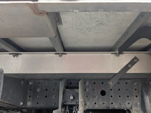 三菱 キャンター 2TG-FBA00(2WD)の写真26
