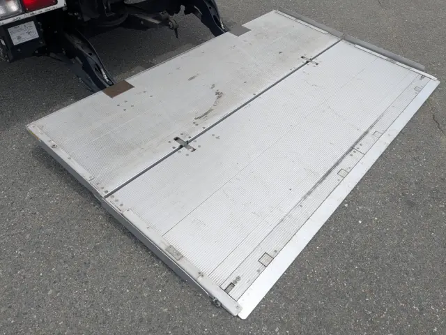 日野 レンジャー 2KG-FD2ABG(2WD)の写真10