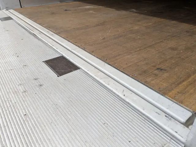 日野 レンジャー 2KG-FD2ABG(2WD)の写真15