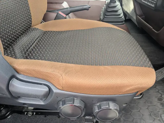 日野 レンジャー 2KG-FD2ABG(2WD)の写真40