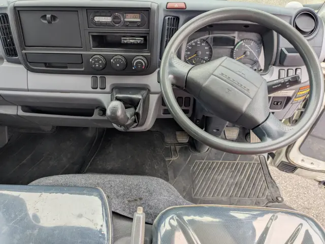 三菱 キャンター TKG-FEA50(2WD)の写真8
