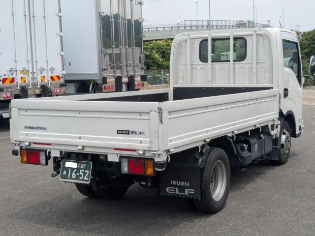 いすゞ エルフ 2TG-NJR88AF(2WD)の写真3