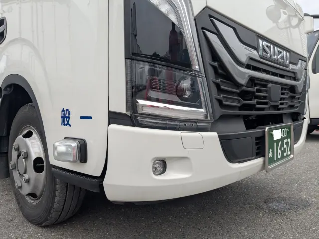 いすゞ エルフ 2TG-NJR88AF(2WD)の写真25