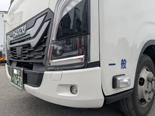いすゞ エルフ 2TG-NJR88AF(2WD)の写真26