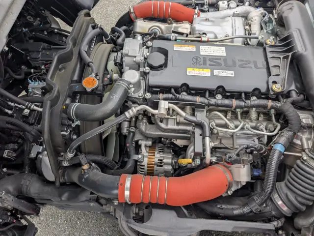 いすゞ エルフ 2TG-NJR88AF(2WD)の写真31