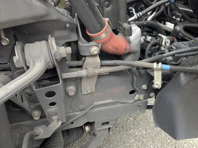 いすゞ エルフ 2TG-NJR88AF(2WD)の写真35