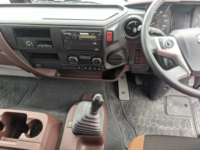 日野 レンジャー 2KG-FD2ABG(2WD)の写真28