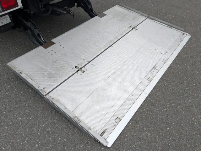 日野 レンジャー 2KG-FD2ABG(2WD)の写真38