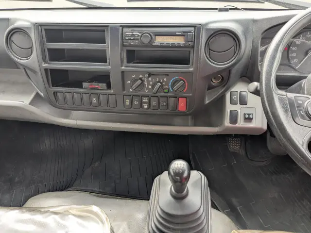 日野 デュトロ 2KG-XZU700X(2WD)の写真11
