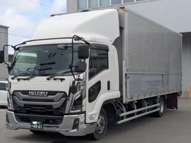 いすゞ フォワード 2RG-FRR90T4(2WD)の写真1