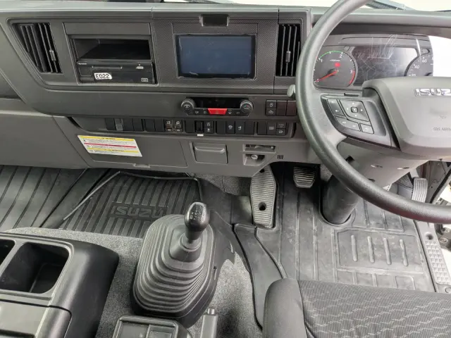 いすゞ フォワード 2RG-FRR90T4(2WD)の写真28
