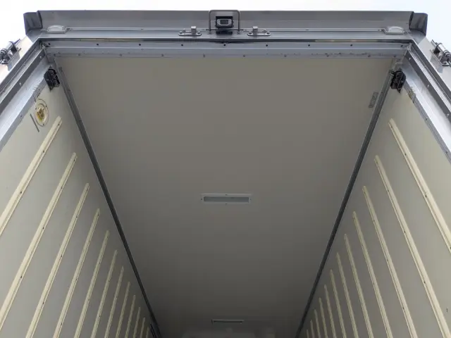日野 デュトロ 2RG-XZU655M(2WD)の写真9