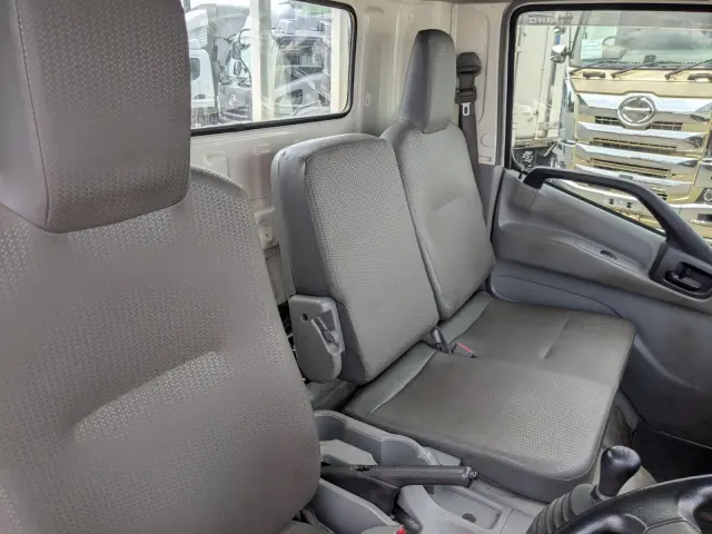 日野 デュトロ TKG-XZU702M(2WD)の写真27