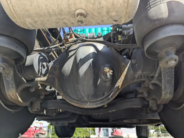 UD クオン QKG-GK6XAB(2WD)の写真20