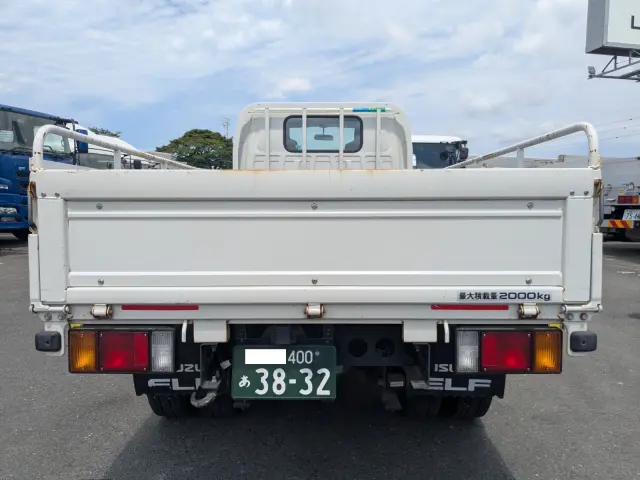 いすゞ エルフ 2RG-NJR88A(2WD)の写真5