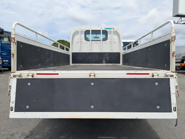 いすゞ エルフ 2RG-NJR88A(2WD)の写真29