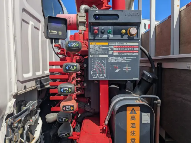 いすゞ エルフ TPG-NKR85R(2WD)の写真16