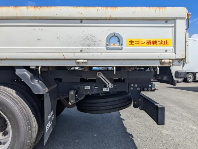 いすゞ エルフ TPG-NKR85R(2WD)の写真31