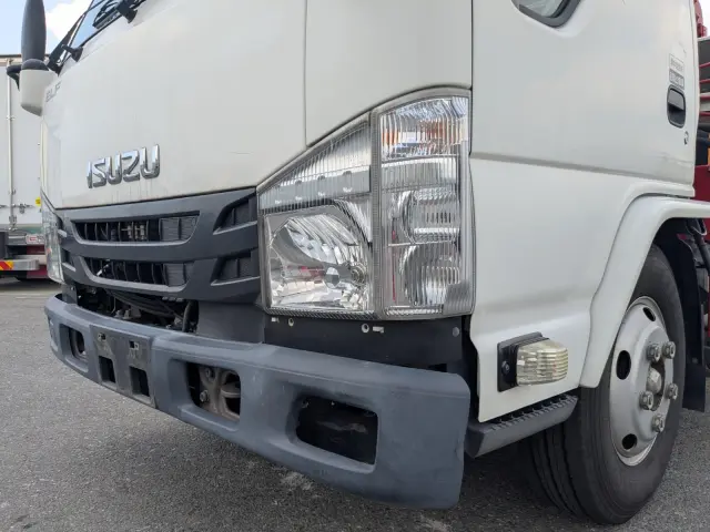 いすゞ エルフ TPG-NKR85R(2WD)の写真27
