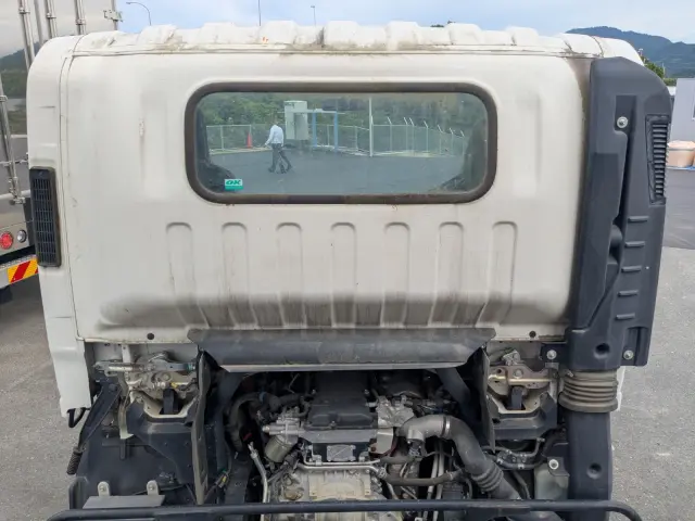 いすゞ エルフ 2PG-NPR88YN(2WD)の写真19