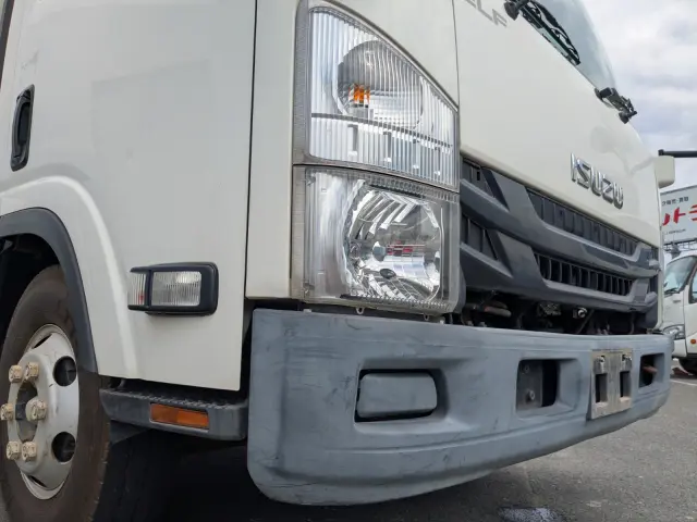 いすゞ エルフ 2PG-NPR88YN(2WD)の写真22