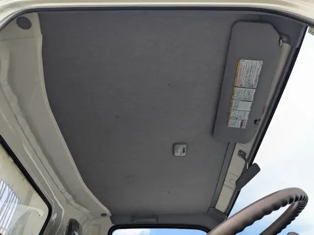 いすゞ エルフ 2PG-NPR88YN(2WD)の写真24