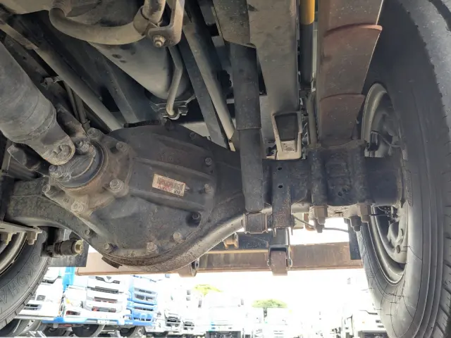 いすゞ エルフ 2PG-NPR88YN(2WD)の写真29
