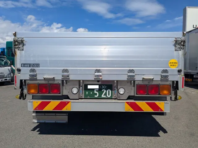 いすゞ ギガ 2PG-CYJ77C(8x4)の写真6