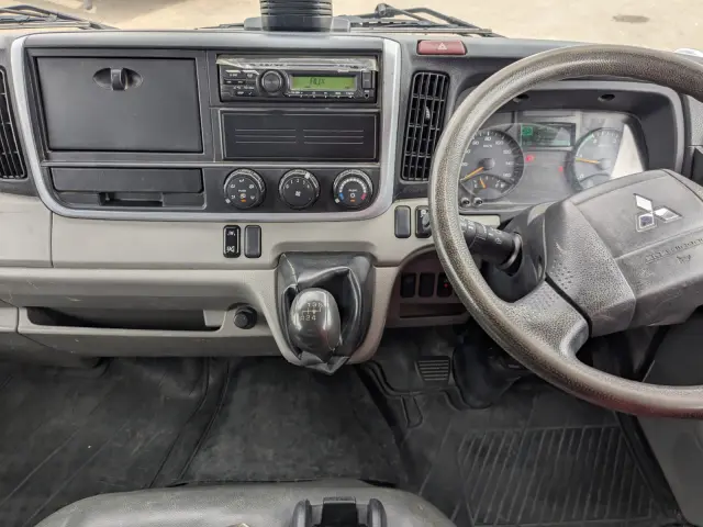 三菱 キャンター 2RG-FBA60(2WD)の写真25