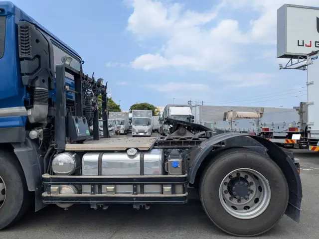 UD クオン QKG-GK6XAB(2WD)の写真15
