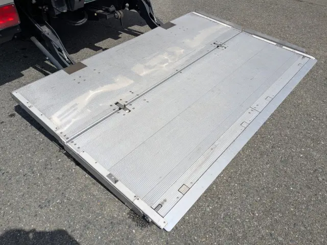 日野 レンジャー 2KG-FC2ABG(2WD)の写真9