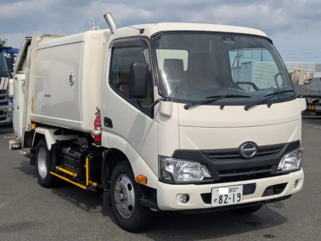 日野 デュトロ TPG-XZU600X(2WD)の写真2