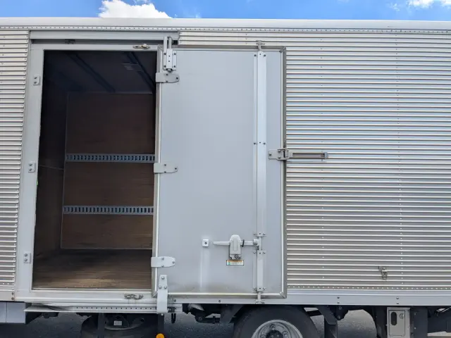いすゞ エルフ TRG-NPR85AN(2WD)の写真39