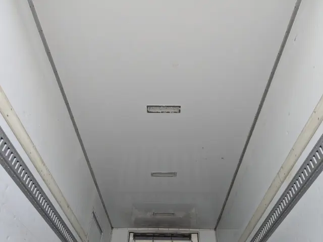 いすゞ エルフ TKG-NPR85AN(2WD)の写真16