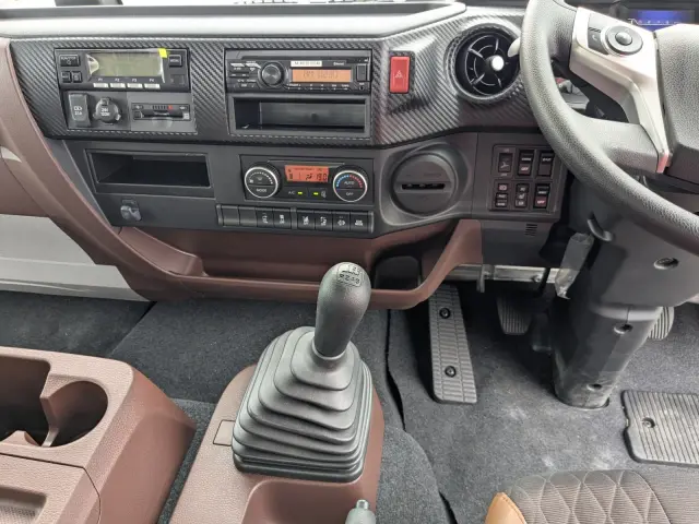 日野 レンジャー 2KG-FD2ABG(2WD)の写真24