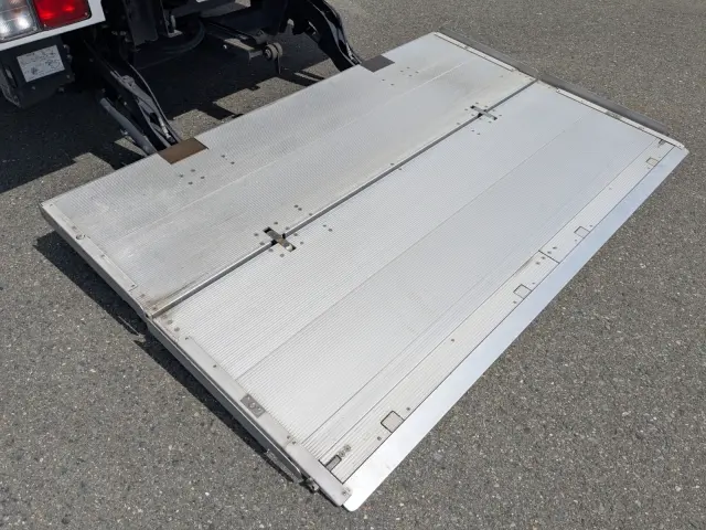 日野 レンジャー 2KG-FD2ABG(2WD)の写真9