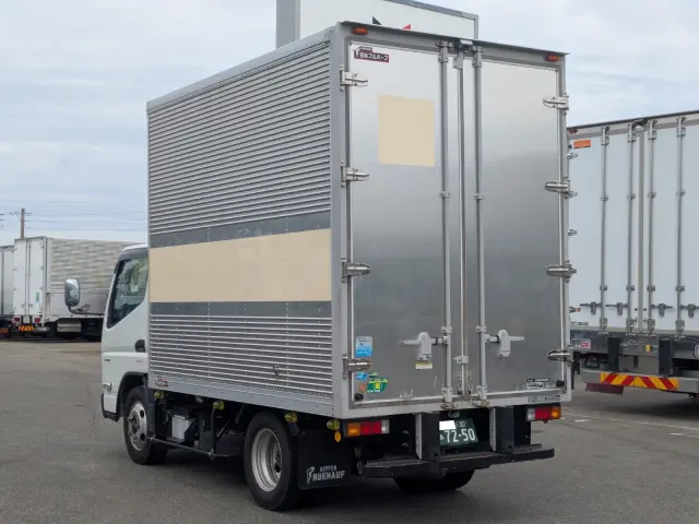 三菱 キャンター 2RG-FBAV0(2WD)の写真4